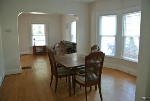 $244,900 | 415 Greenwood Place, Syracuse, NY 13210