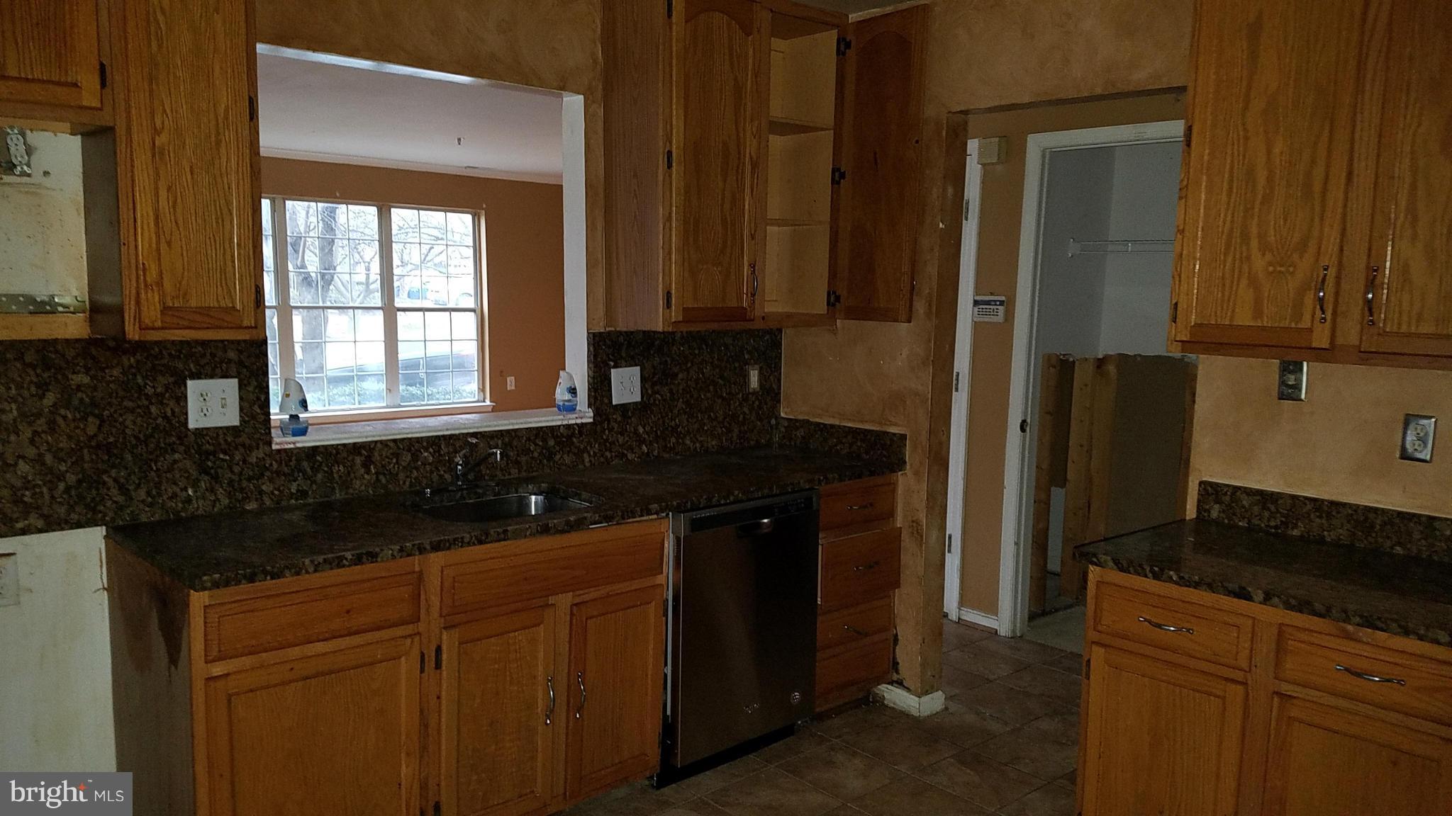 4230 Red Ridge Way Randallstown, MD 21133 - Photo 10 of 18 Kitchen