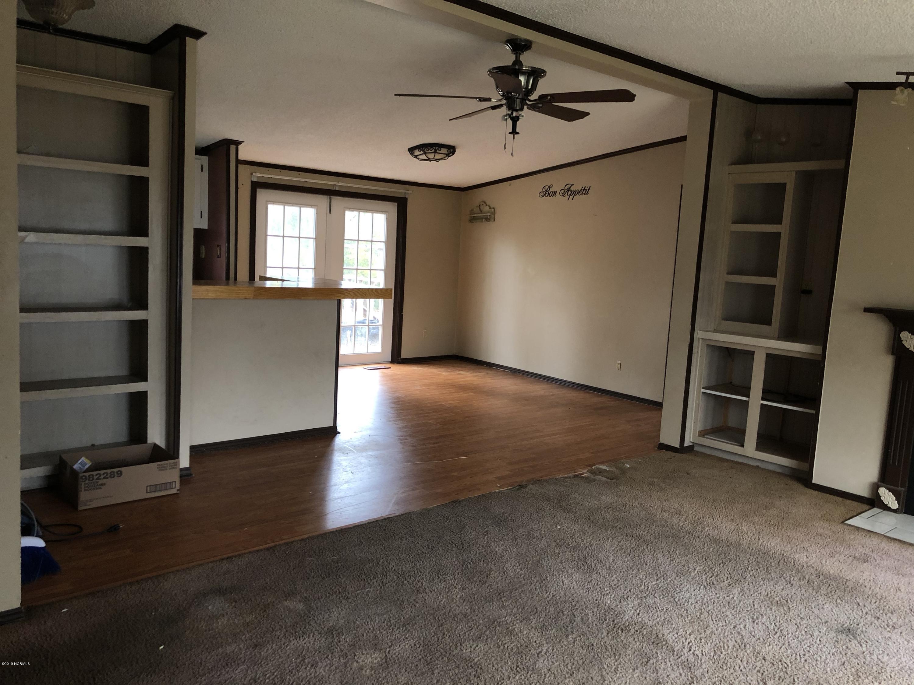 7340 Hunters Ridge Drive Leland, NC 28451 - Photo 5 of 8 Living/Dining Room