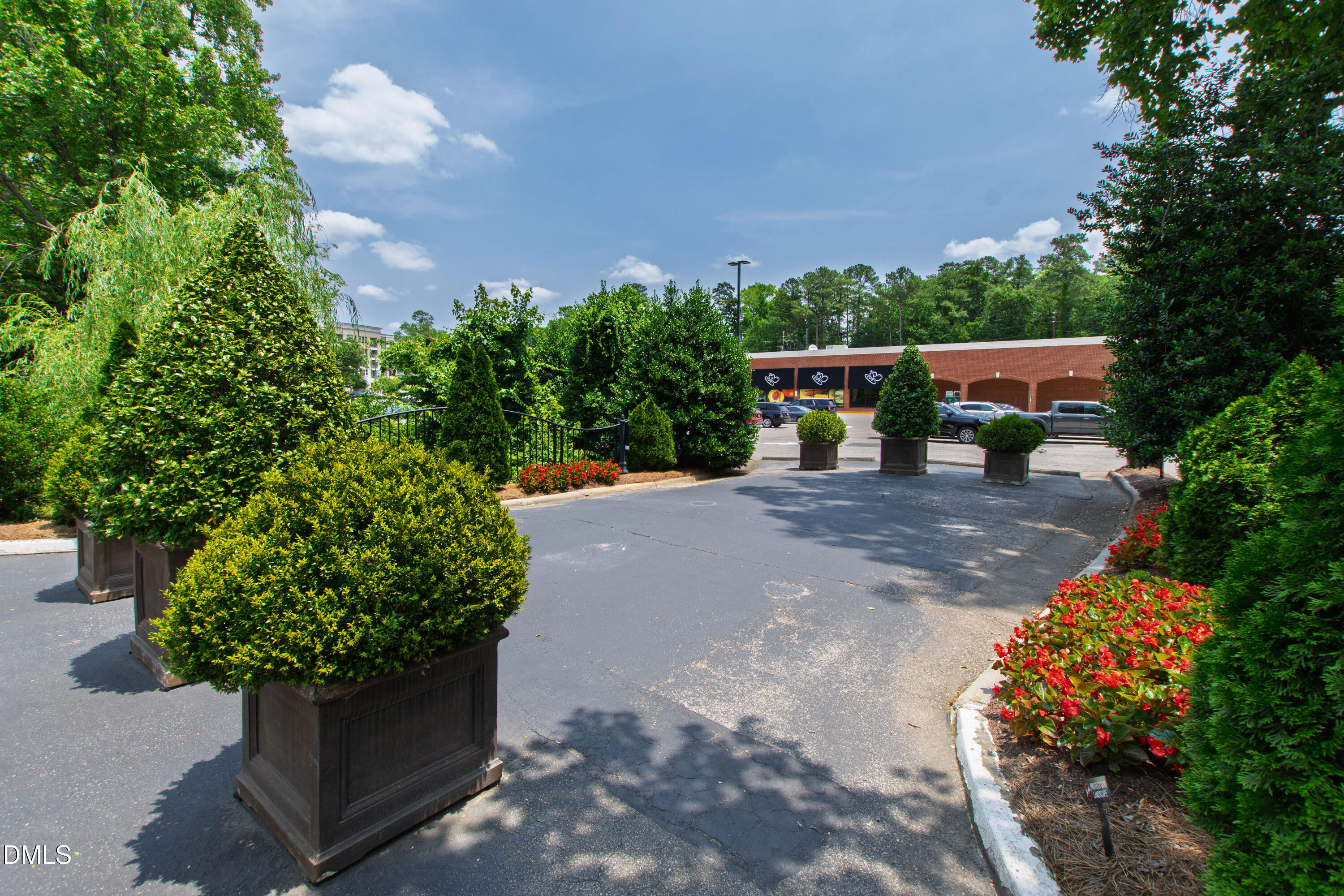 2813 Market Bridge Lane, Unit 205 Raleigh, NC 27608 - Photo 24 of 28 Market (56)