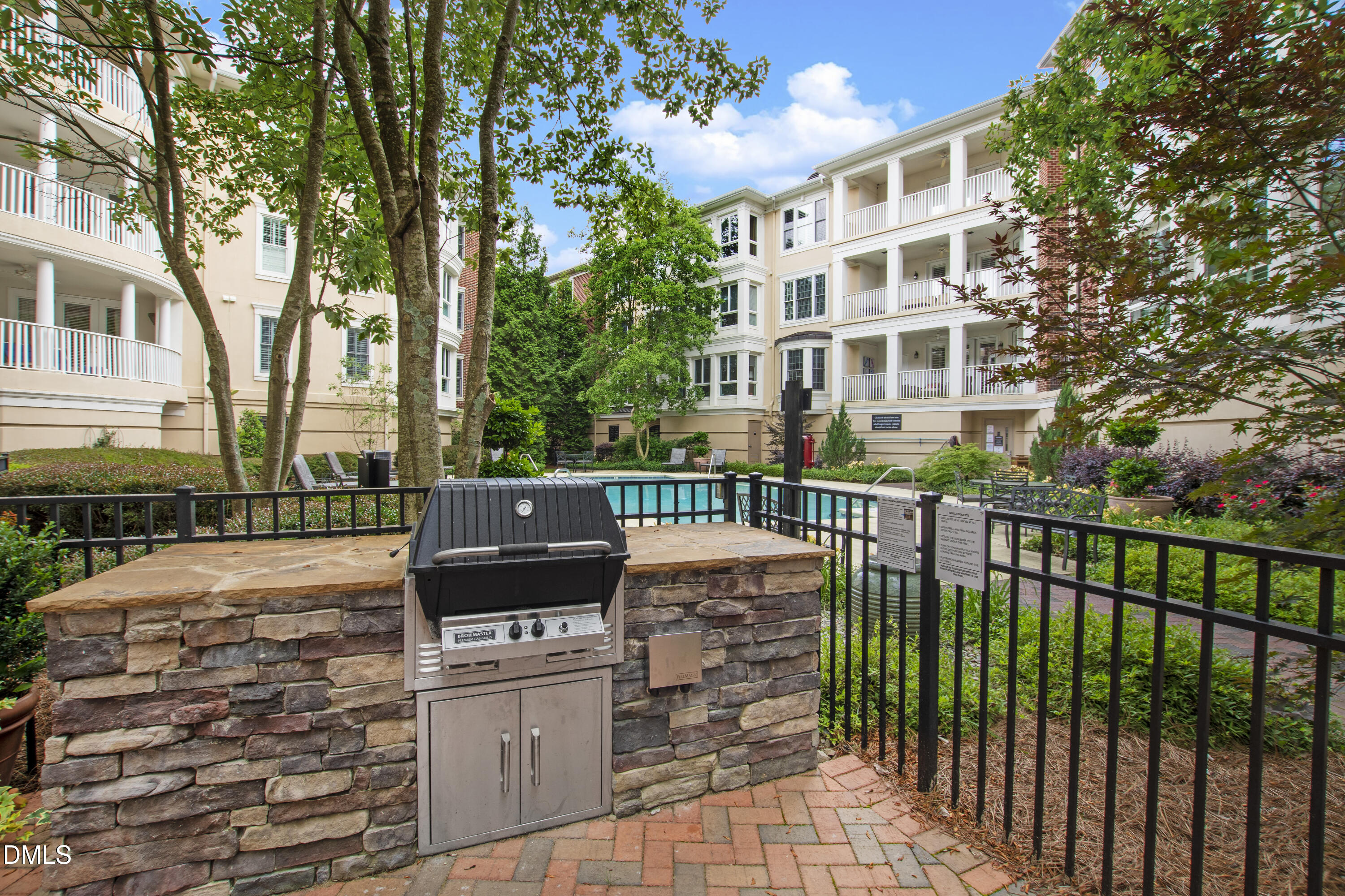 2813 Market Bridge Lane, Unit 205 Raleigh, NC 27608 - Photo 27 of 28 Market (46)