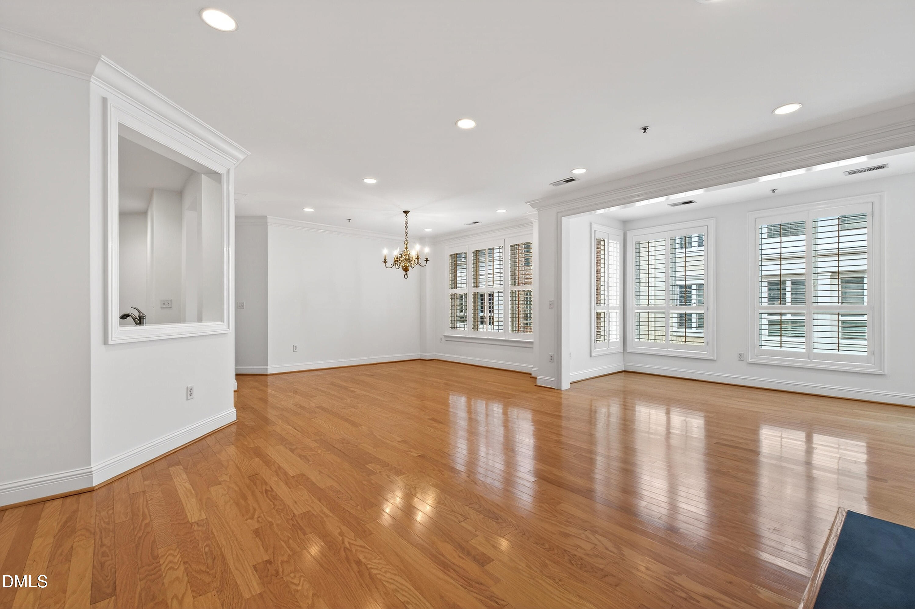 2813 Market Bridge Lane, Unit 205 Raleigh, NC 27608 - Photo 8 of 28 Market (28)