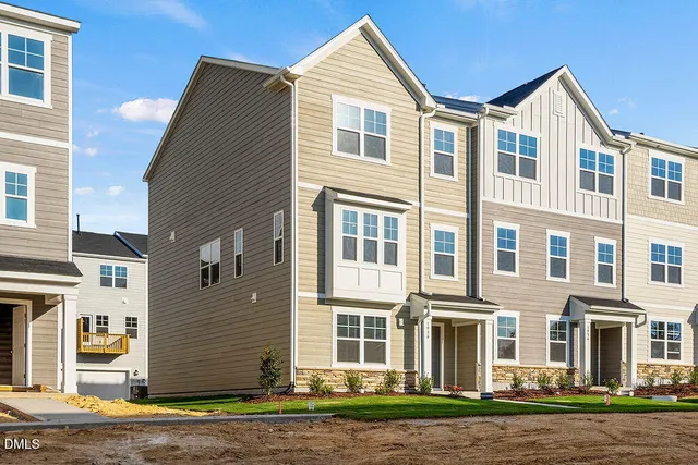 $475,000 | 1936 Rabbit Hop Trail, Apex, NC 27502