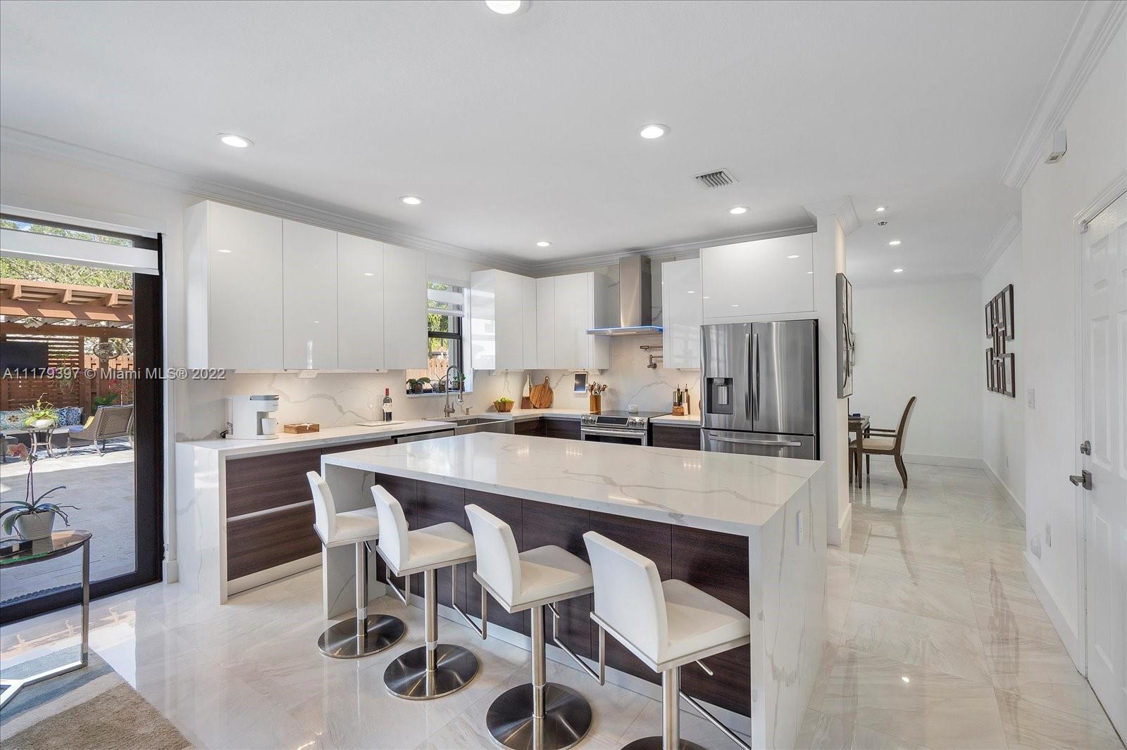 15441 Southwest 176th Lane Miami, FL 33187 - Photo 1 of 27