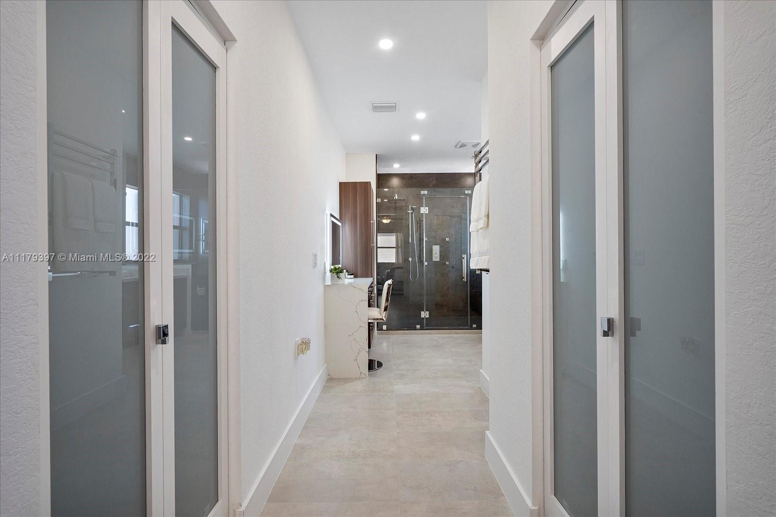 15441 Southwest 176th Lane Miami, FL 33187 - Photo 11 of 27