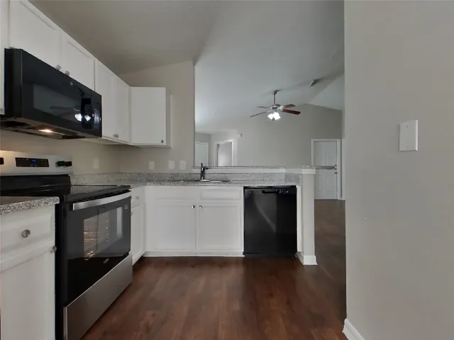 $1,559 | 3155 Boynton Drive, Houston, TX 77045