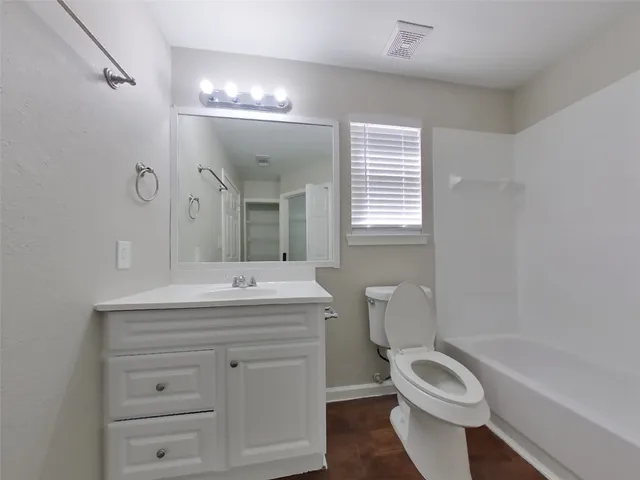 $1,559 | 3155 Boynton Drive, Houston, TX 77045