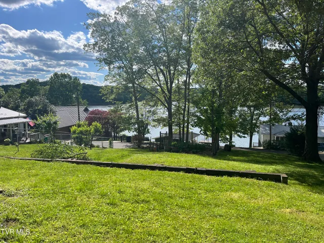 $79,900 | 1033 Haw Ridge Road, Piney Flats, TN 37686