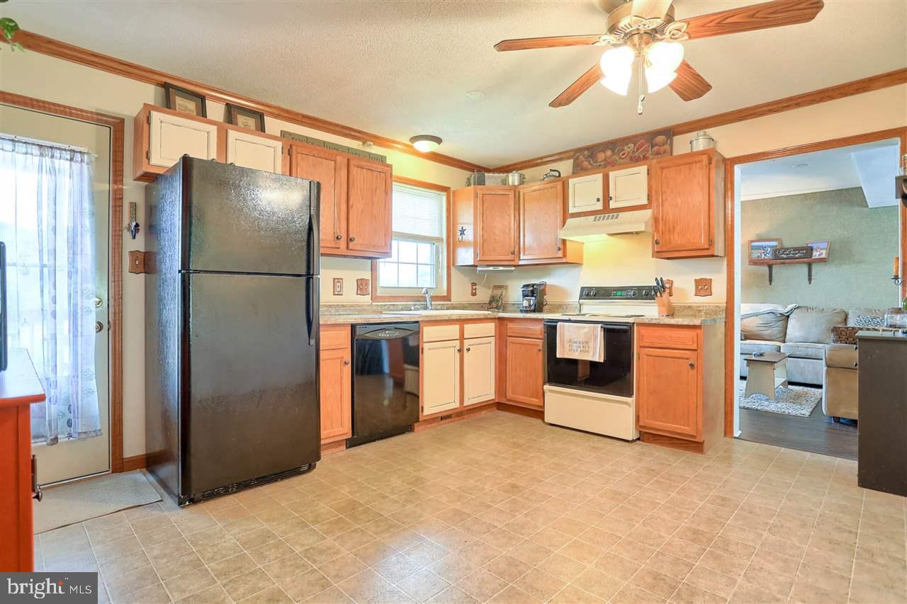 726 Millers Spring Road York, PA 17406 - Photo 11 of 36 Gallery Image 11