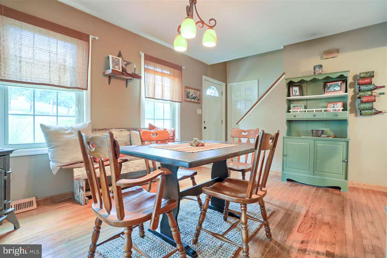 726 Millers Spring Road York, PA 17406 - Photo 4 of 36 Gallery Image 4