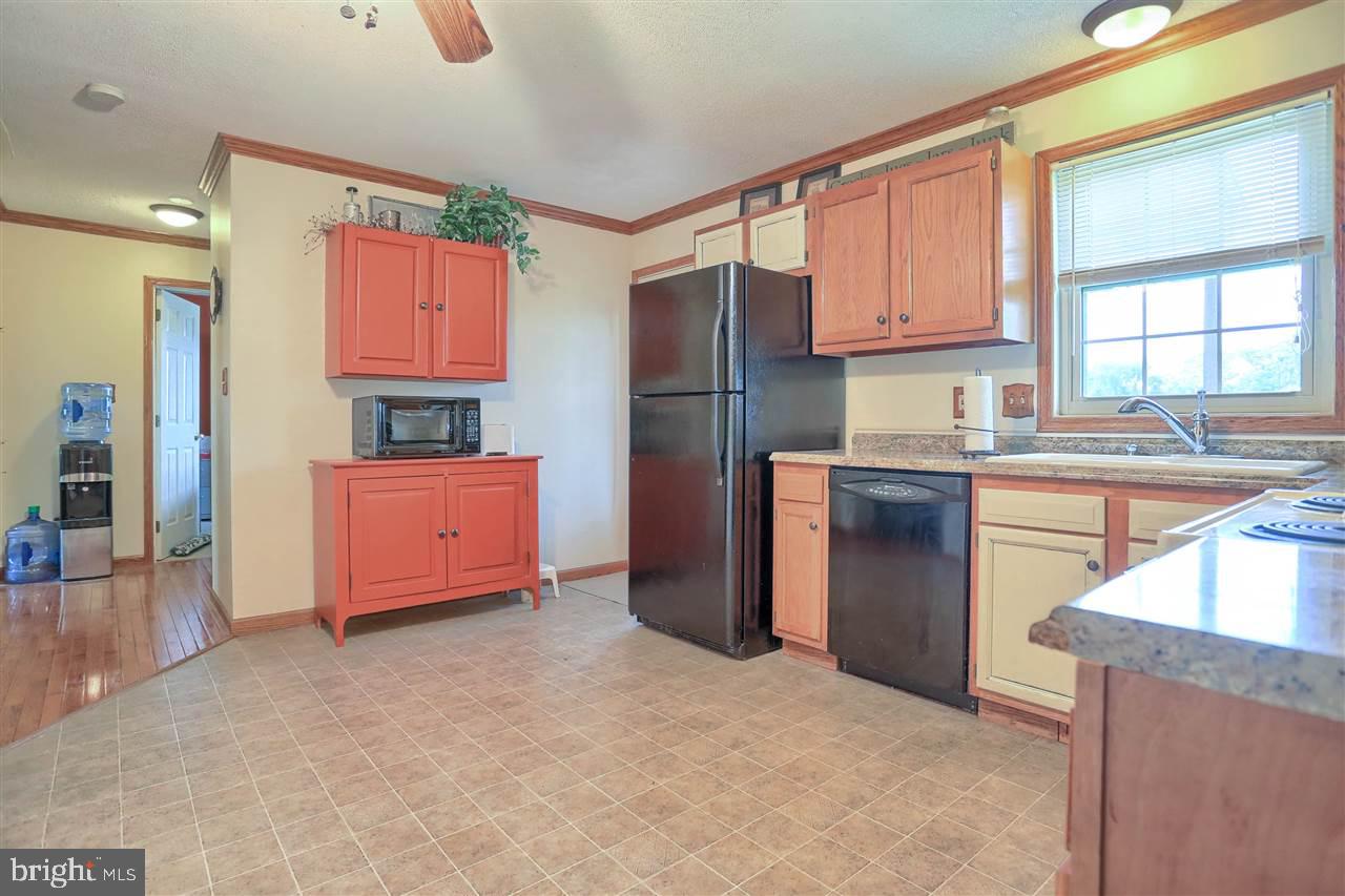 726 Millers Spring Road York, PA 17406 - Photo 10 of 36 Gallery Image 10