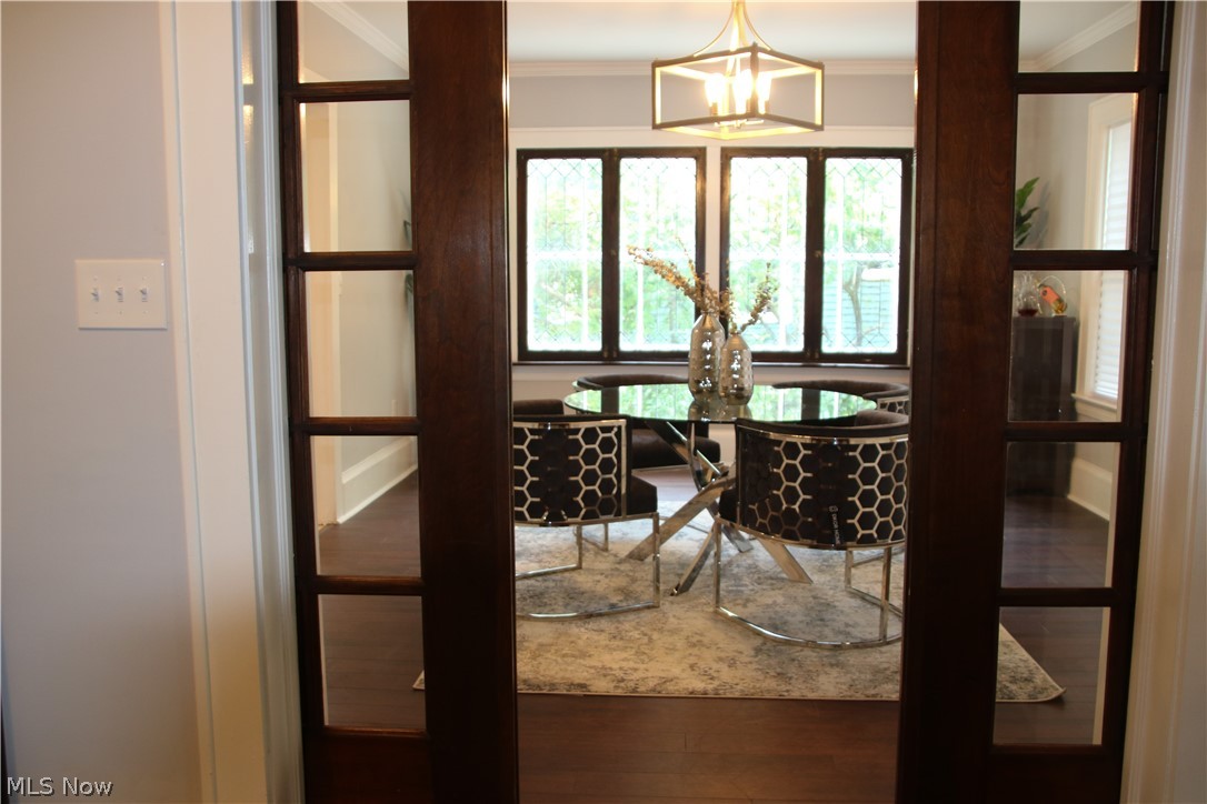 1558 Compton Road Cleveland, OH 44118 - Photo 4 of 34 Foyer: View to Dining Room