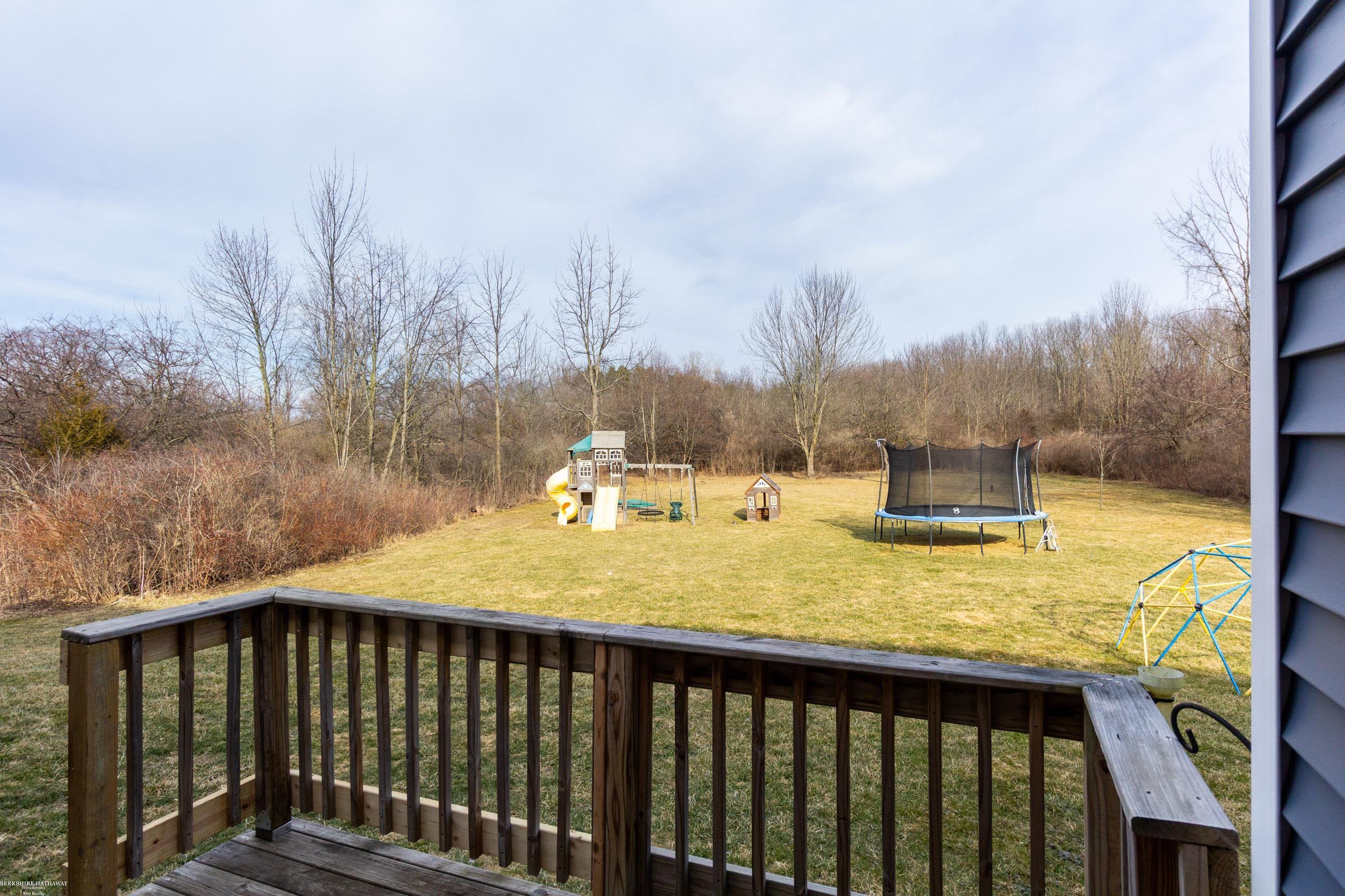 5075 Howe Road Grand Blanc, MI 48439 - Photo 49 of 65 50168656-f0733e0b-2308-4f24-bab6-1443c1364e61.JPG