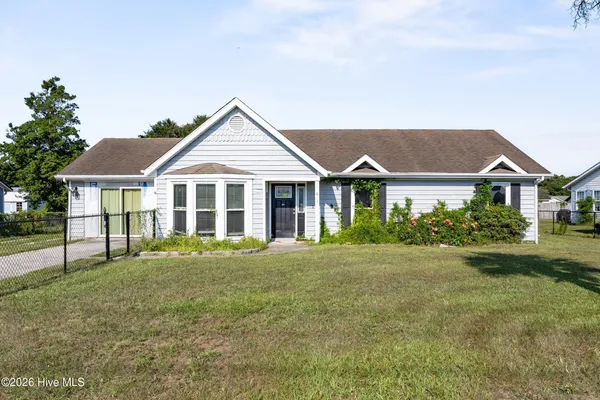 $200,000 | 638 Sand Ridge Road, Hubert, NC 28539