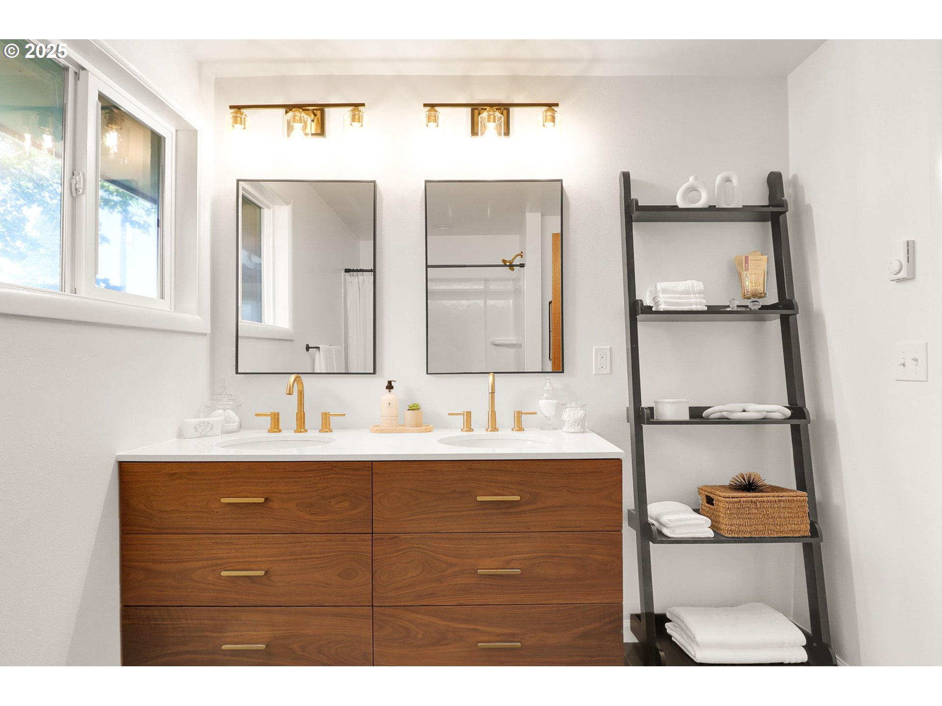 90774 Alvadore Road Junction City, OR 97448 - Photo 26 of 43 a bathroom with a sink vanity and mirror