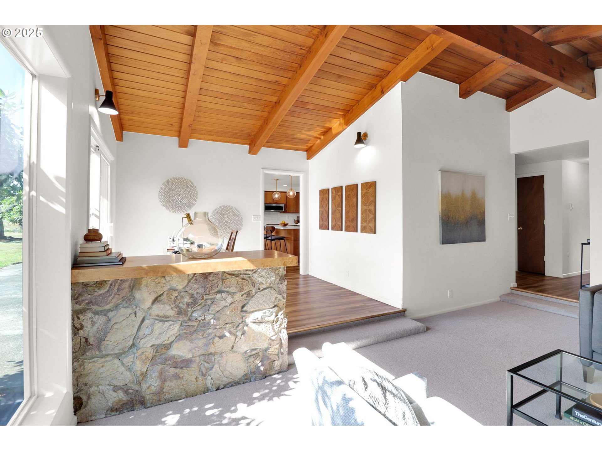 90774 Alvadore Road Junction City, OR 97448 - Photo 7 of 43 a view of living room