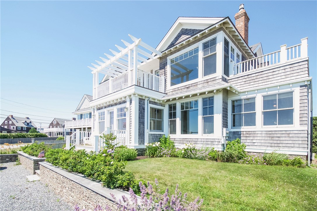 28 Esplanade Middletown, RI 02842 - Photo 32 of 39