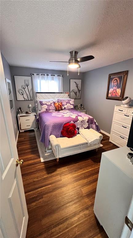 11102 Upton Street Spring Hill, FL 34608 - Photo 10 of 23 a bedroom with a bed and window