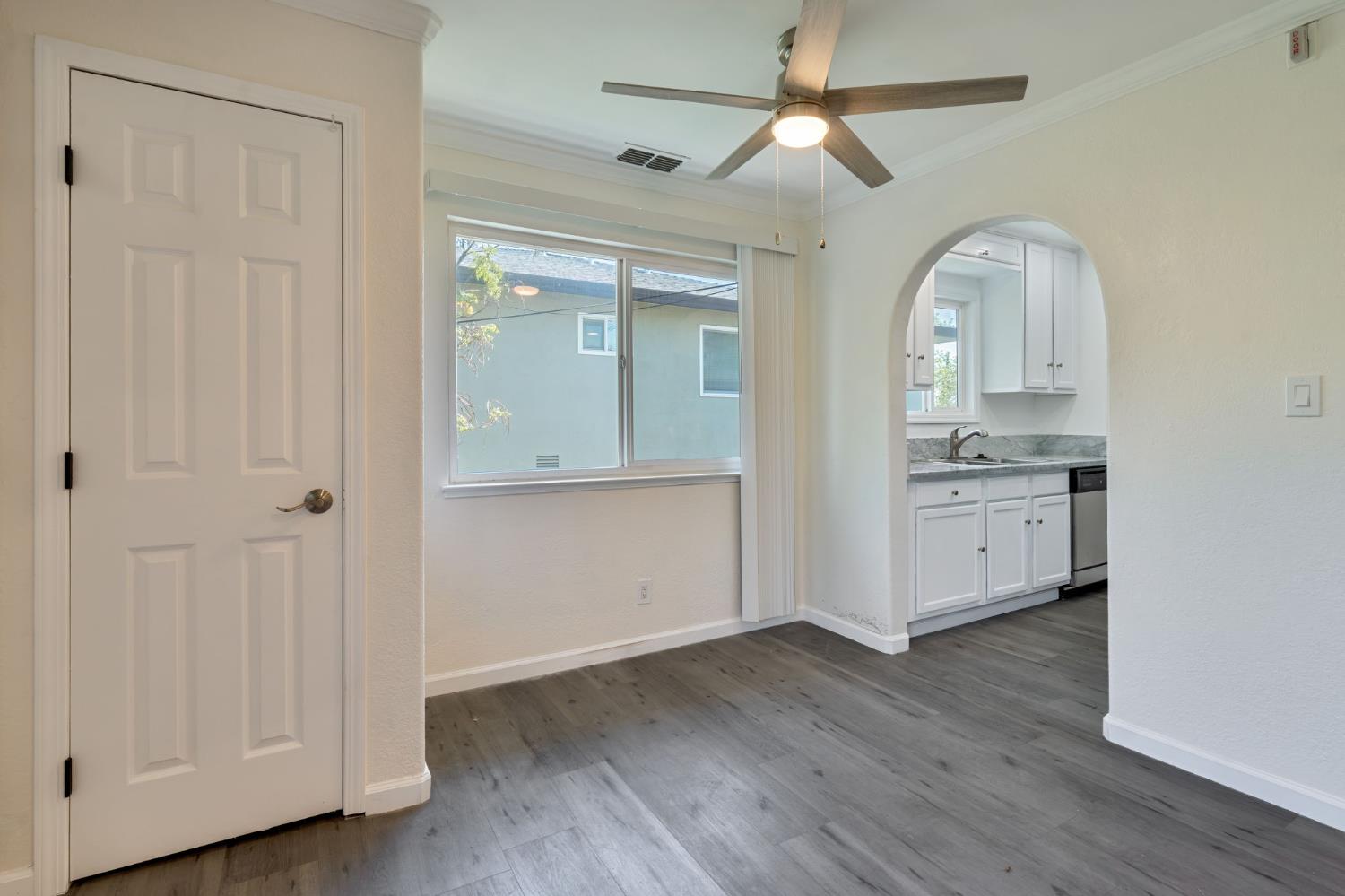 5758 Walerga Road, Unit 4 Sacramento, CA 95842 - Photo 18 of 29