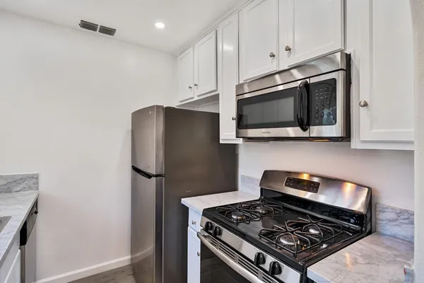 $199,995 | 5758 Walerga Road, Unit 4, Sacramento, CA 95842