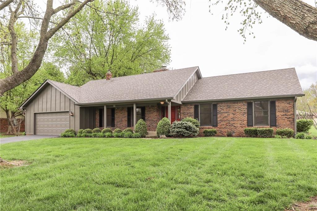 4132 Rolling Trails Road Greenwood, IN 46142 - Photo 2 of 39 Gallery Image 2