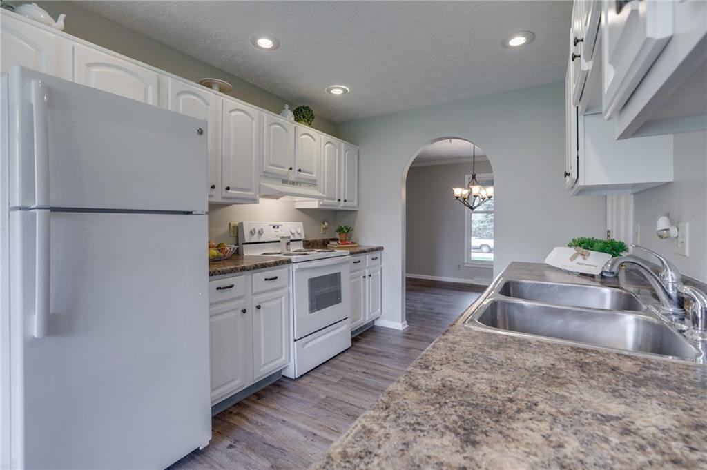 4132 Rolling Trails Road Greenwood, IN 46142 - Photo 21 of 39 Gallery Image 21