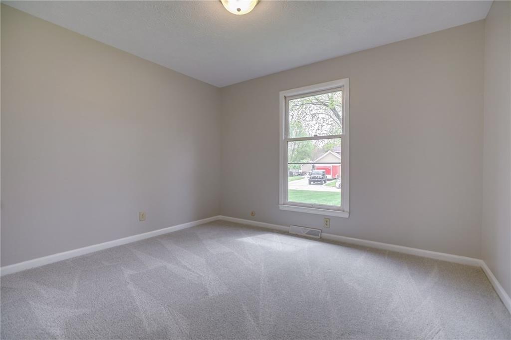 4132 Rolling Trails Road Greenwood, IN 46142 - Photo 28 of 39 Gallery Image 28