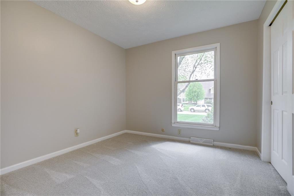 4132 Rolling Trails Road Greenwood, IN 46142 - Photo 30 of 39 Gallery Image 30