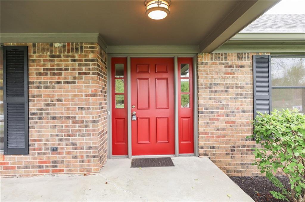 4132 Rolling Trails Road Greenwood, IN 46142 - Photo 4 of 39 Gallery Image 4