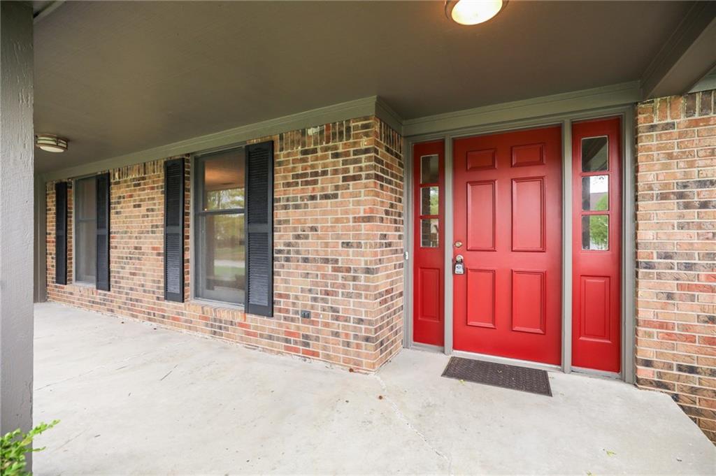 4132 Rolling Trails Road Greenwood, IN 46142 - Photo 5 of 39 Gallery Image 5