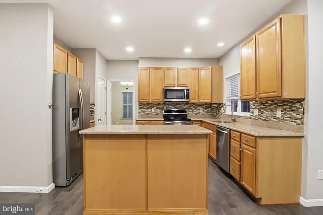 $489,900 | 8569 Diamond Run Court, Seven Valleys, PA 17360