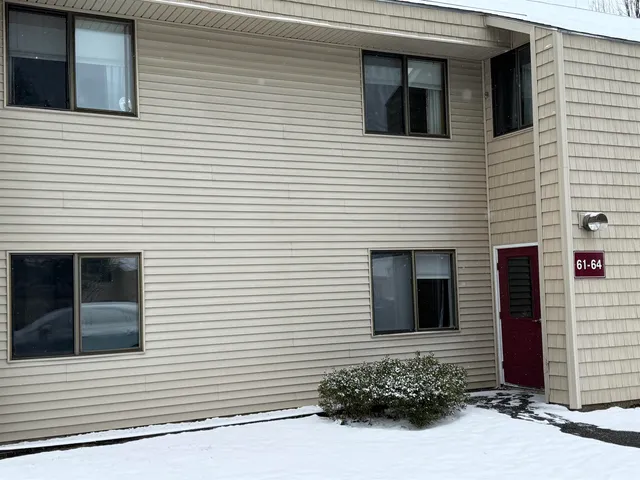 $279,900 | 64 Bayberry Lane, South Burlington, VT 05403