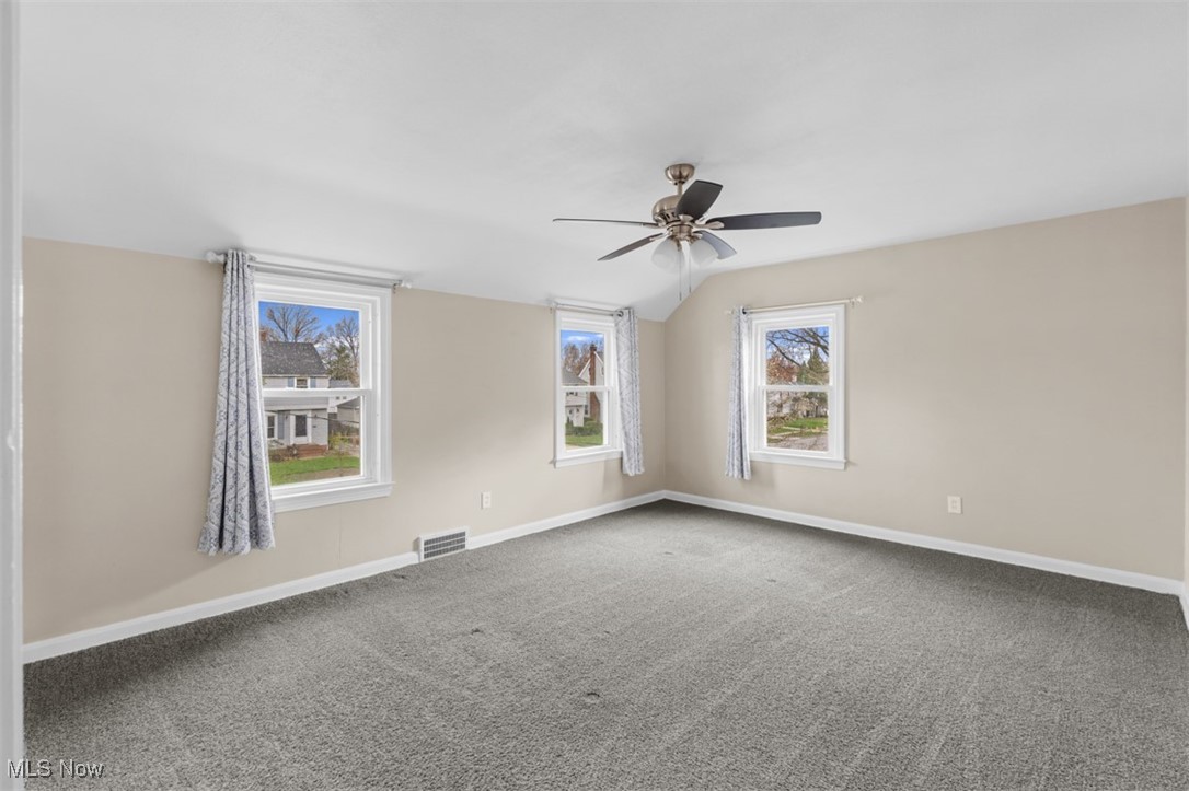 1747 Oakmount Road South Euclid, OH 44121 - Photo 21 of 28