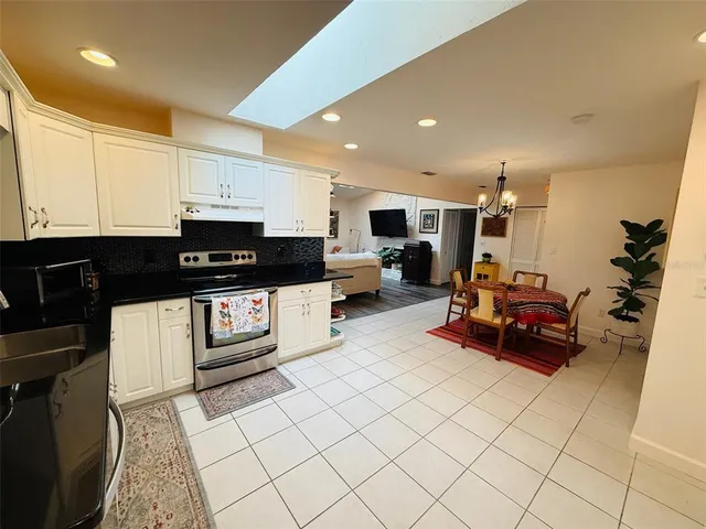 $360,000 | 6010 Northwest 53 Terrace, Gainesville, FL 32653