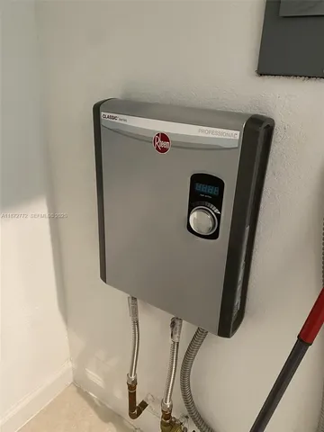 $2,425 | 2712 Southeast 15th Court, Homestead, FL 33035