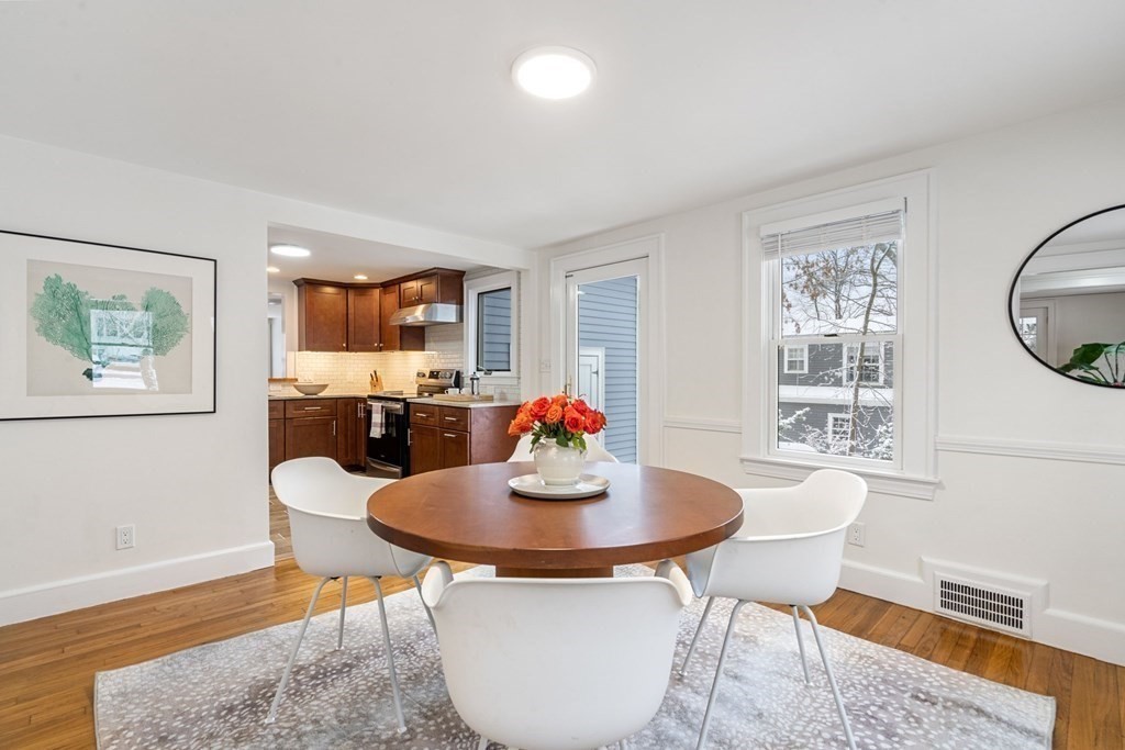 11 Oakencroft Road Wellesley, MA 02482 - Photo 5 of 28 a dining room with furniture and window