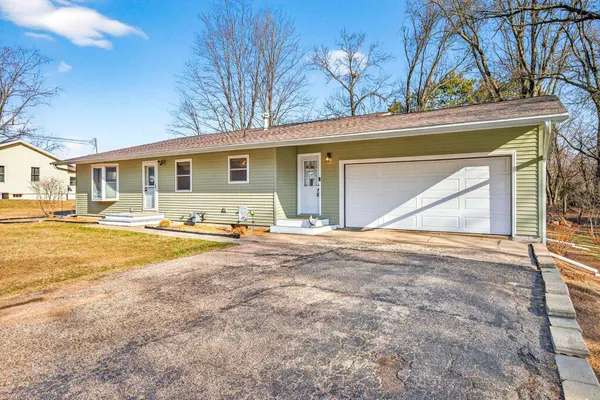 $315,000 | 1009 Riverside Drive, Waupaca, WI 54981