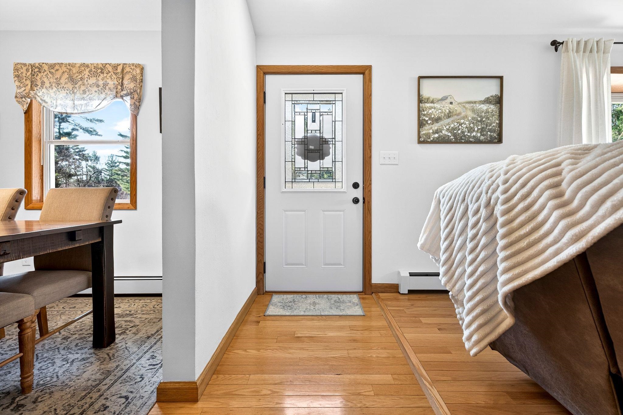 1009 Riverside Drive Waupaca, WI 54981 - Photo 9 of 55