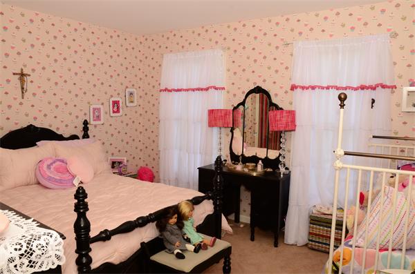 45 Hancock Road Franklin, MA 02038 - Photo 17 of 25 Gallery Image 17