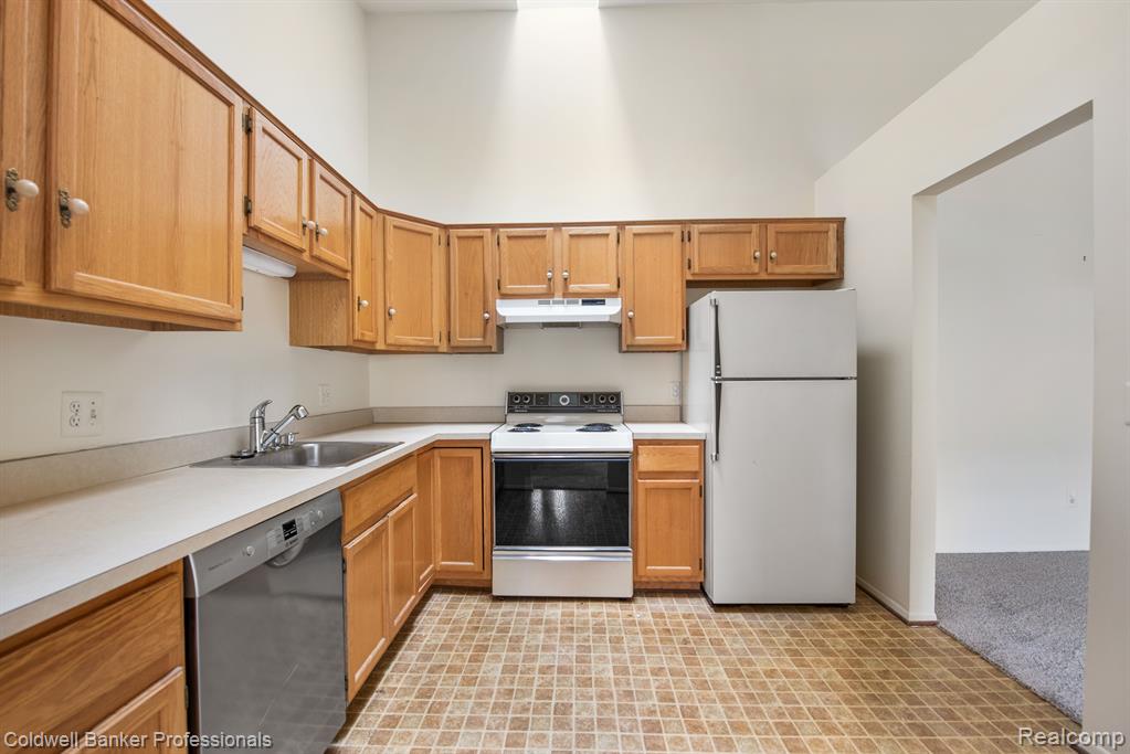 40007 Crosswinds Road Novi, MI 48375 - Photo 4 of 34