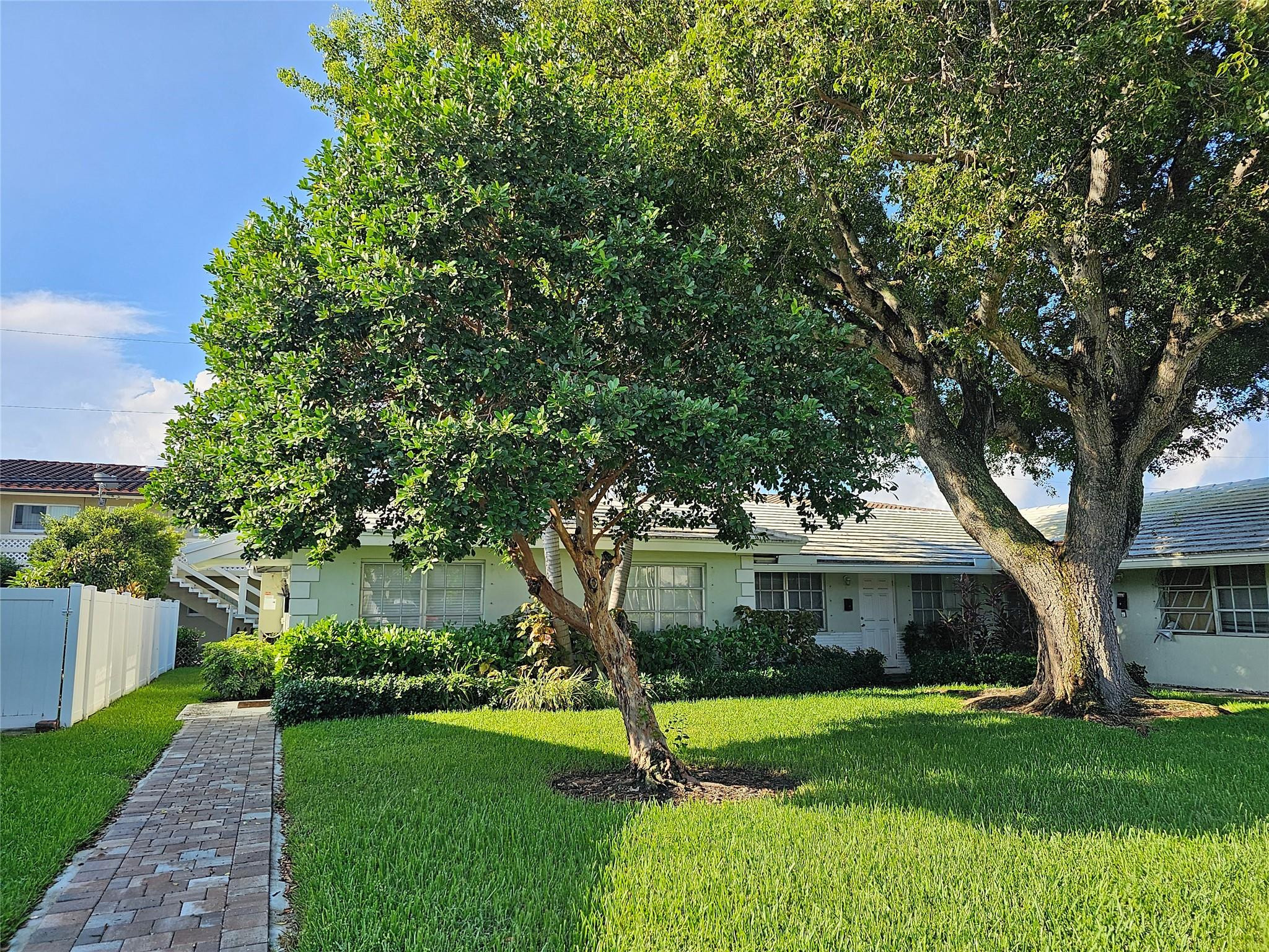 2120 Northeast 41st Street, Unit D Lighthouse Point, FL 33064 - Photo 14 of 22 Photo 19