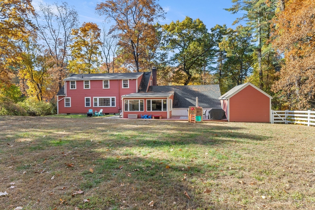 12 Stagecoach Road Topsfield, MA 01983 - Photo 3 of 39