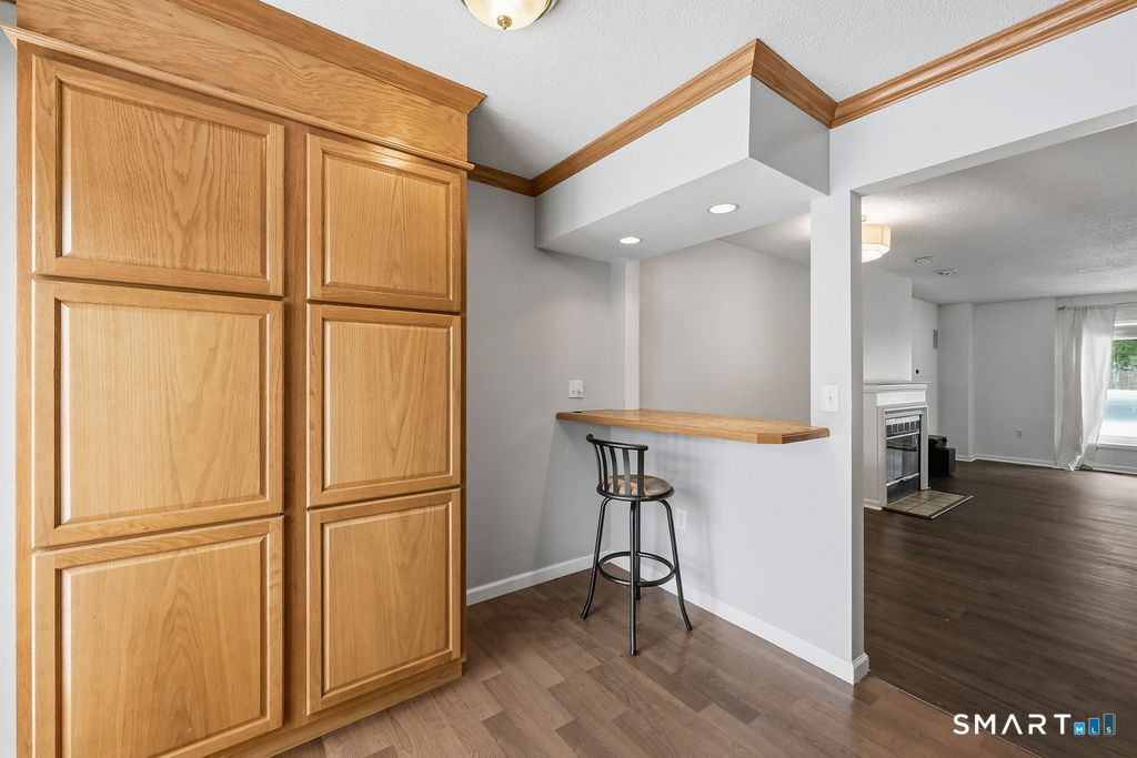 16 Seymour Road, Unit 2H East Granby, CT 06026 - Photo 14 of 35