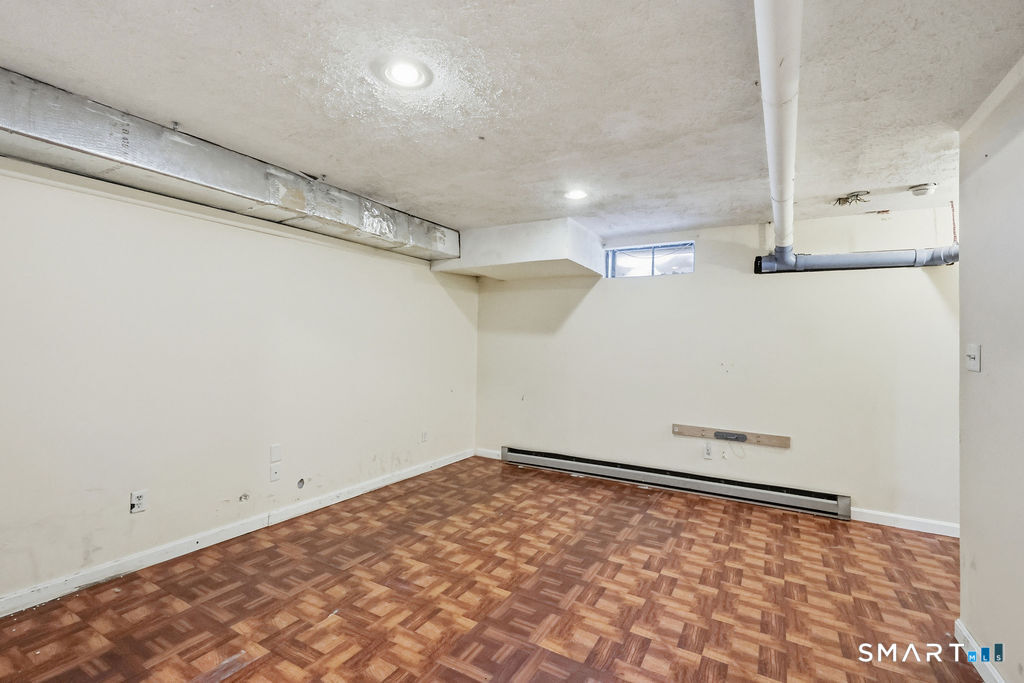 16 Seymour Road, Unit 2H East Granby, CT 06026 - Photo 28 of 35