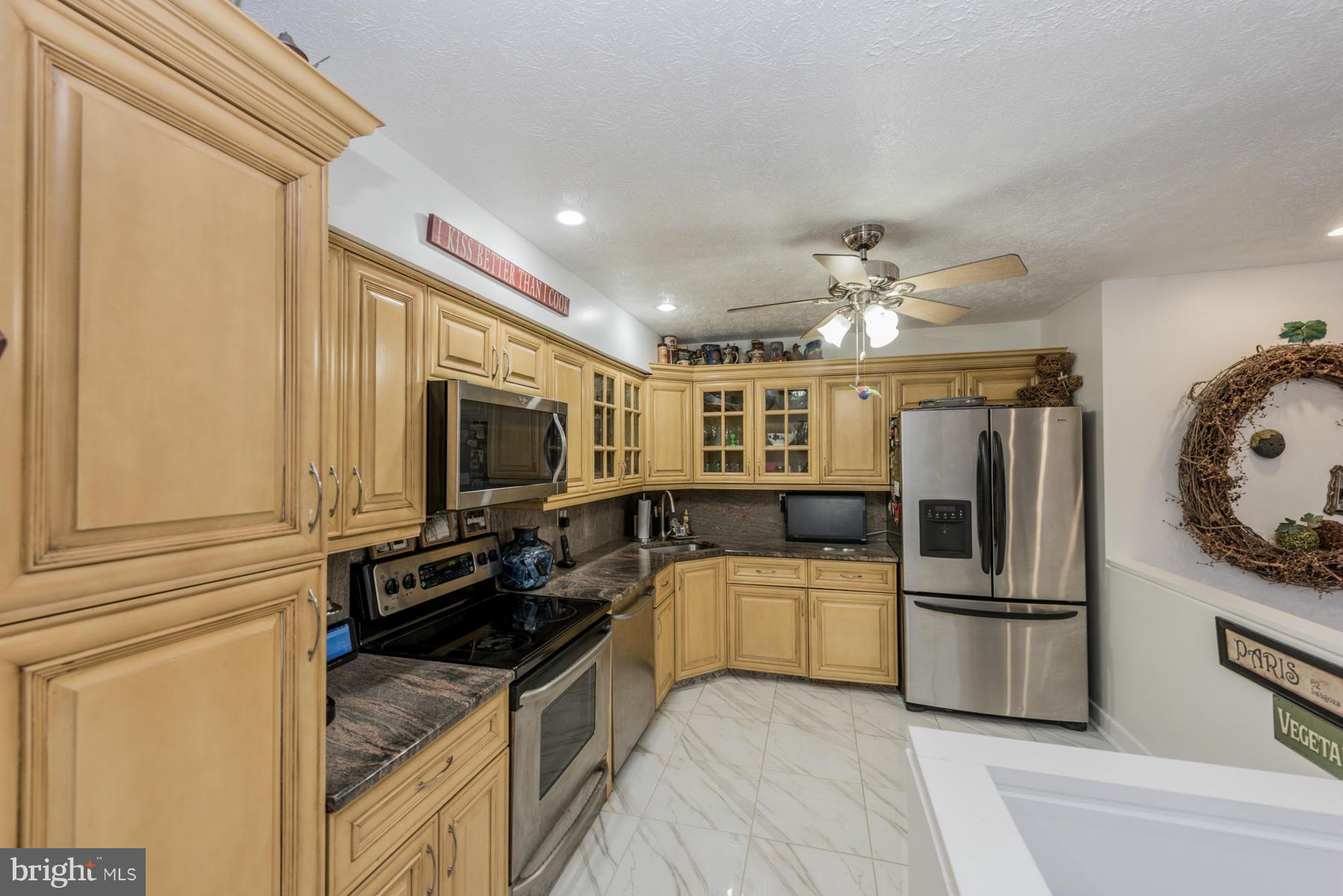 5575 Vantage Point Road, Unit 11 Columbia, MD 21044 - Photo 11 of 30 Kitchen
