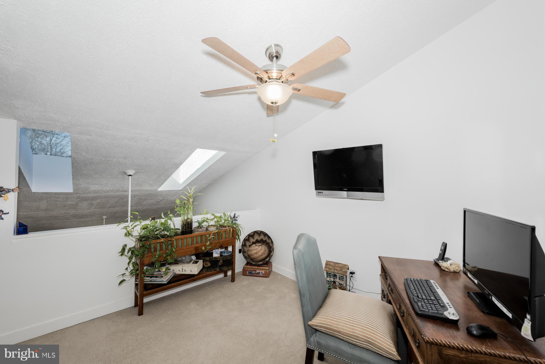 5575 Vantage Point Road, Unit 11 Columbia, MD 21044 - Photo 16 of 30 Master Bedroom Sitting Room