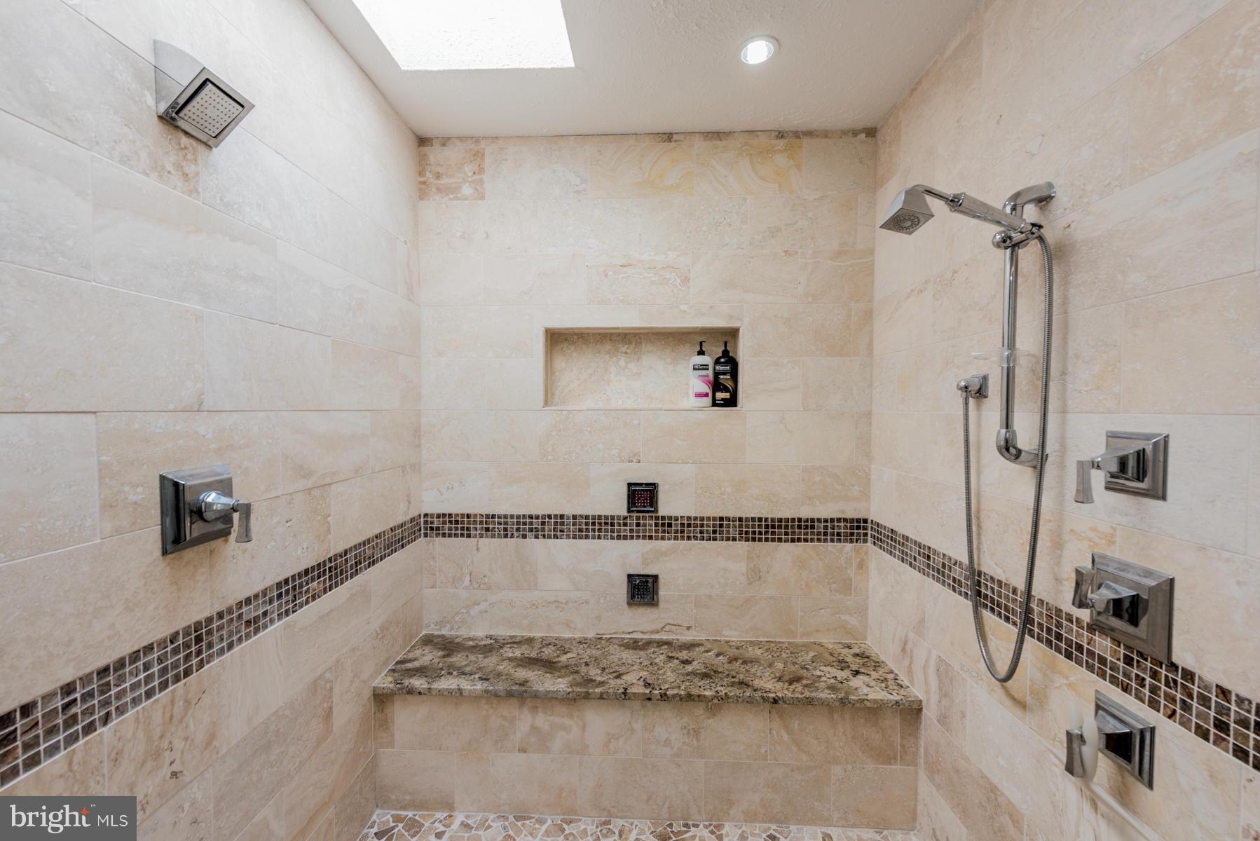 5575 Vantage Point Road, Unit 11 Columbia, MD 21044 - Photo 17 of 30 Master Bath