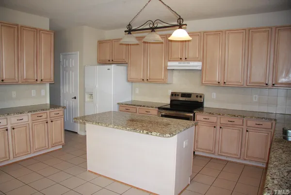 $2,650 | 222 Northlands Drive, Cary, NC 27519