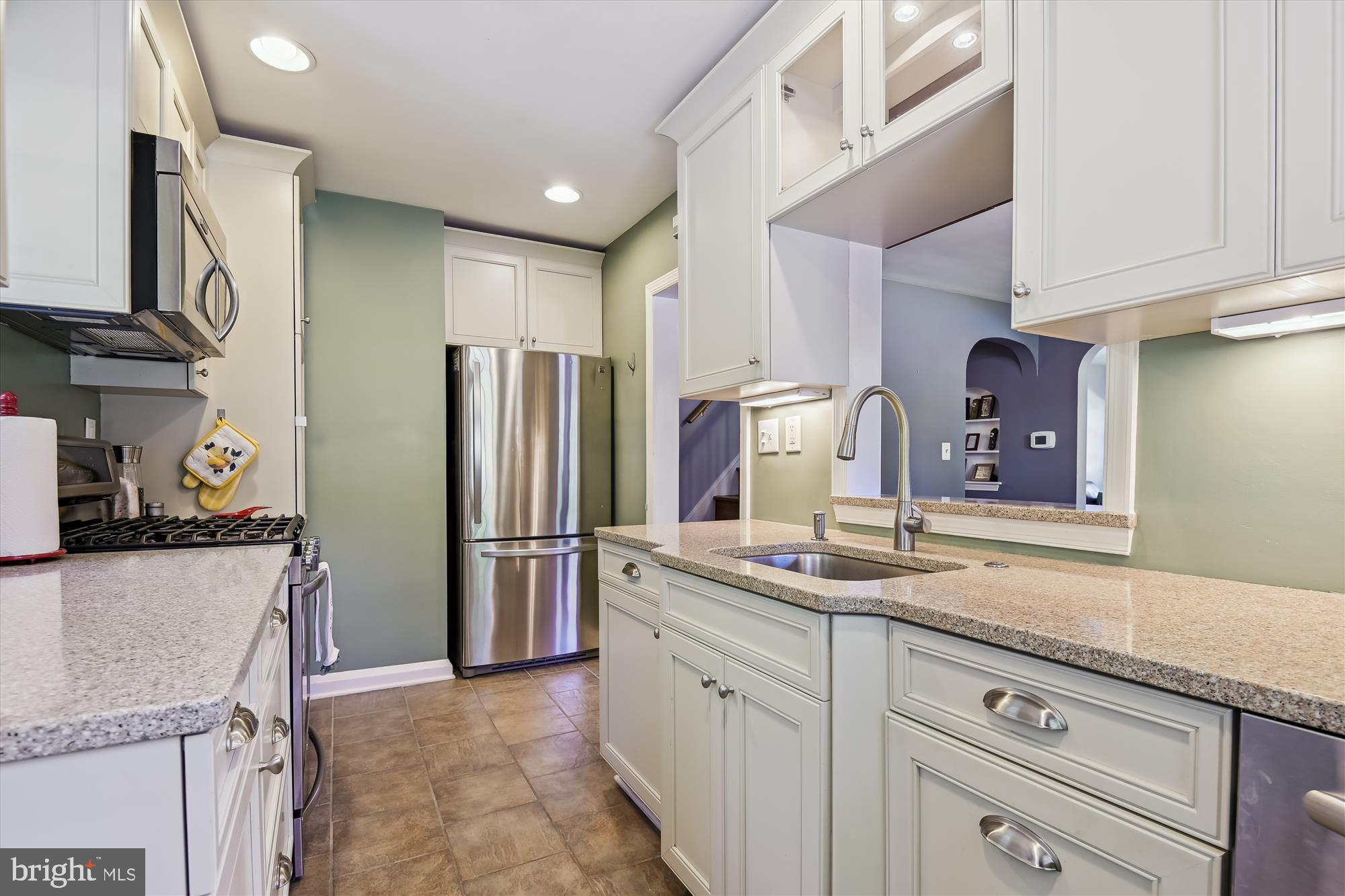 6672 Loch Hill Road Baltimore, MD 21239 - Photo 7 of 30 Beautifully Remodeled Kitchen