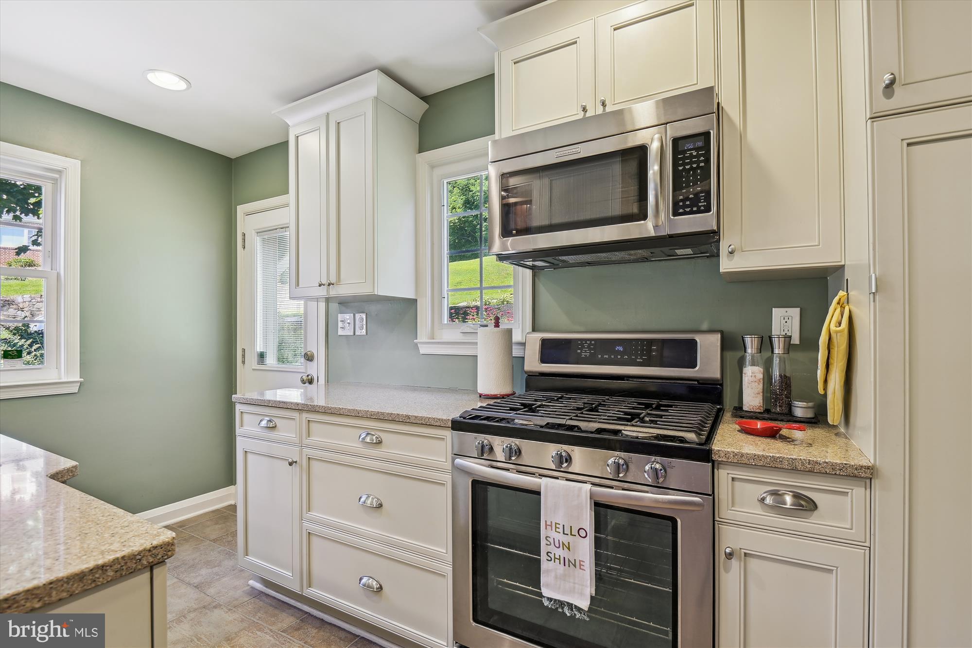 6672 Loch Hill Road Baltimore, MD 21239 - Photo 8 of 30 Custom Kitchen with Backyard Access